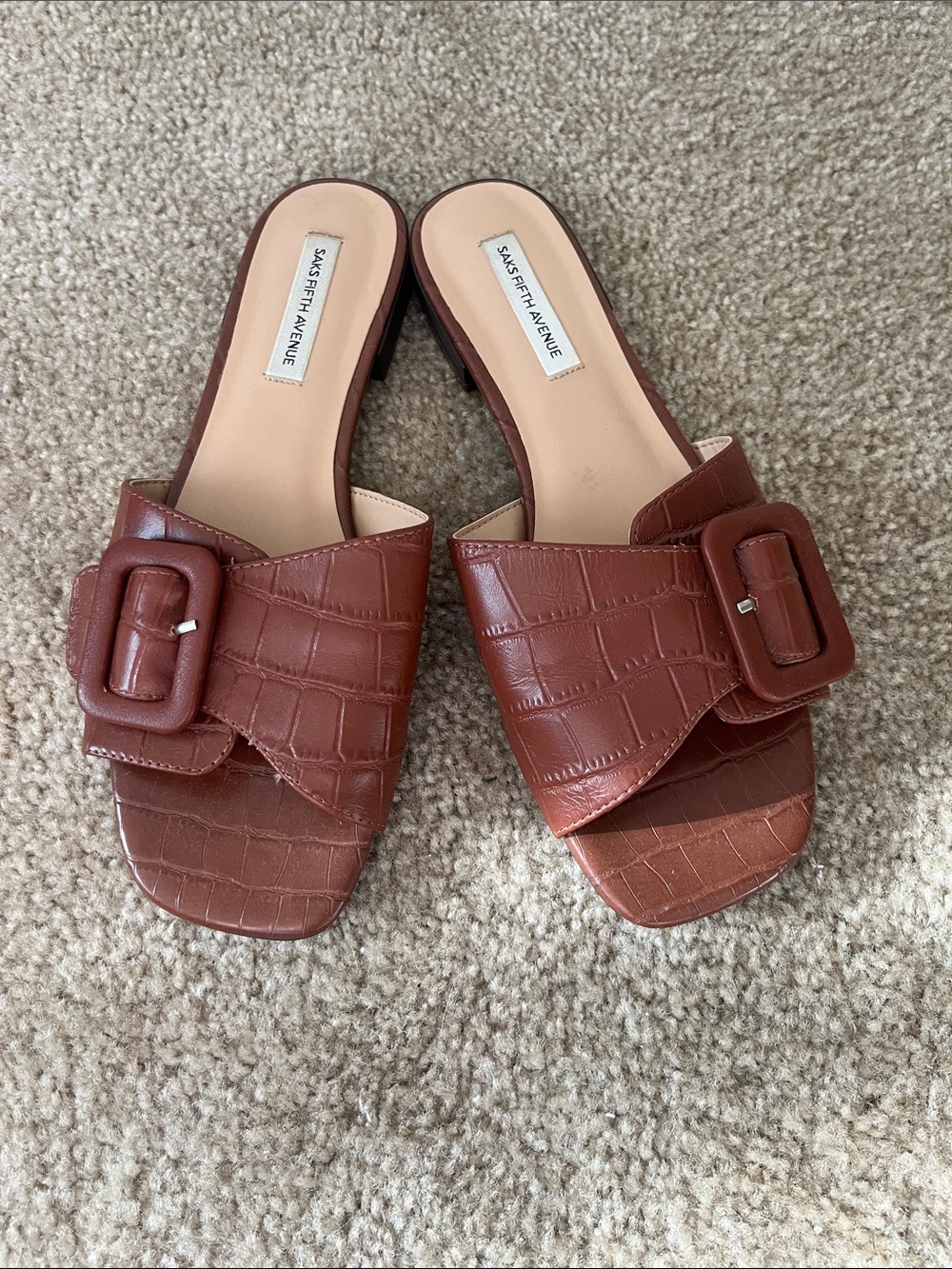 Saks Fifth Avenue Sandals • Sz 7